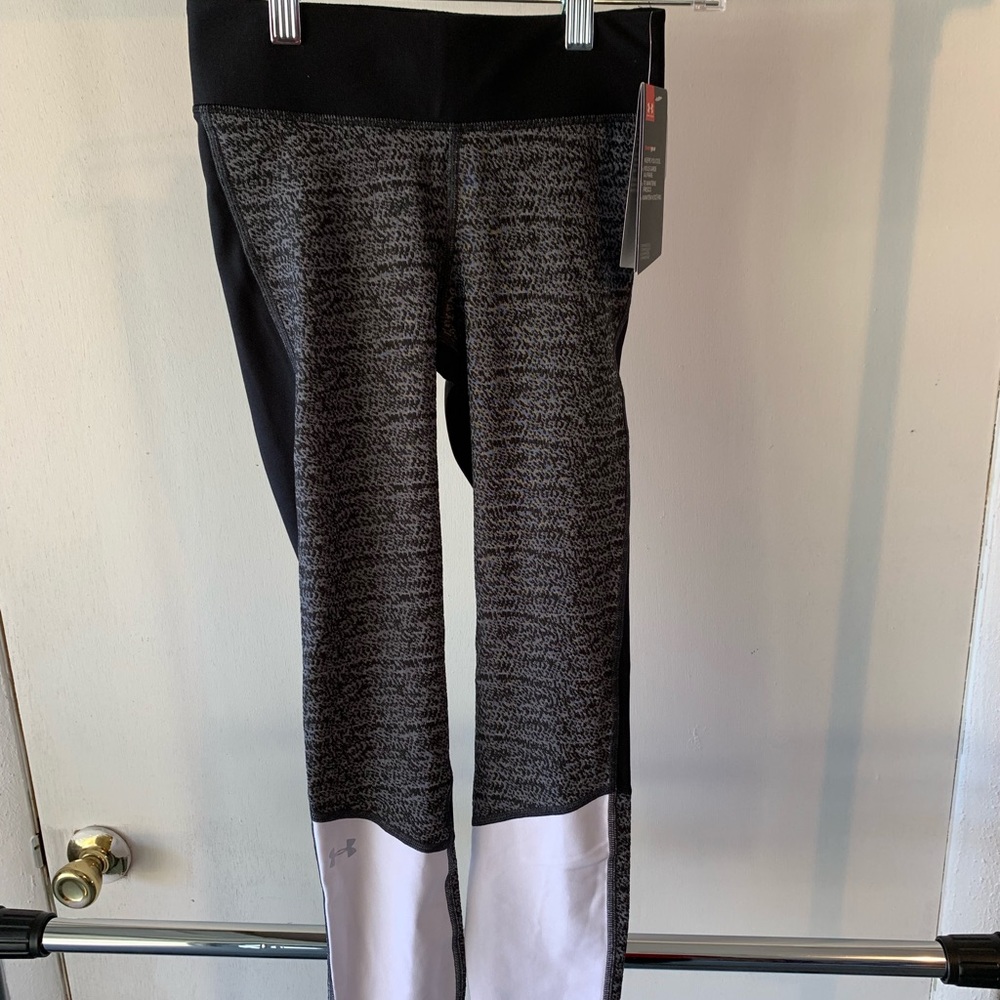 Under Armour Women’s Athletic Stretch Tights XS